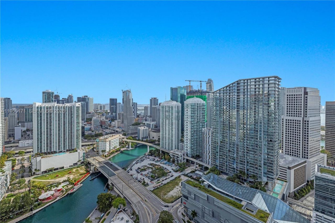 88 SW 7th St, Unit 3711, Miami, FL 33130 Photo