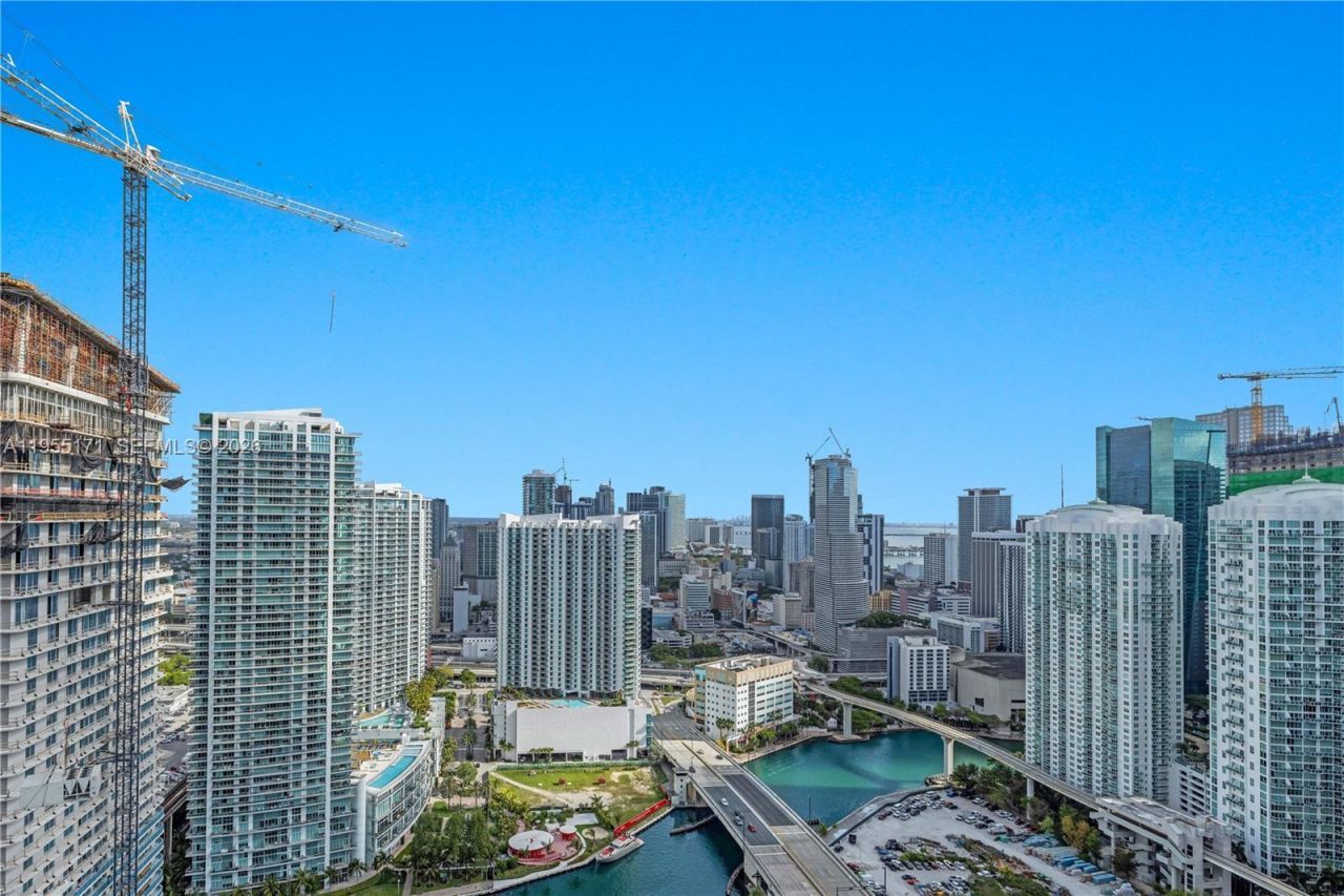 88 SW 7th St, Unit 3711, Miami, FL 33130 Photo