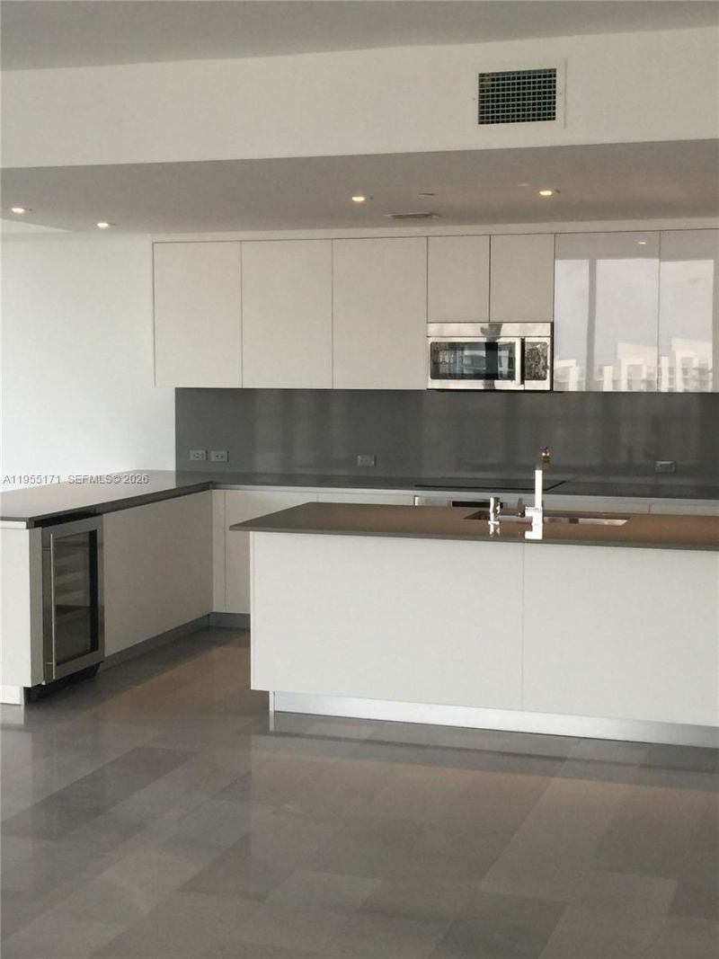 88 SW 7th St , Unit 3711, Miami, FL 33130 Photo