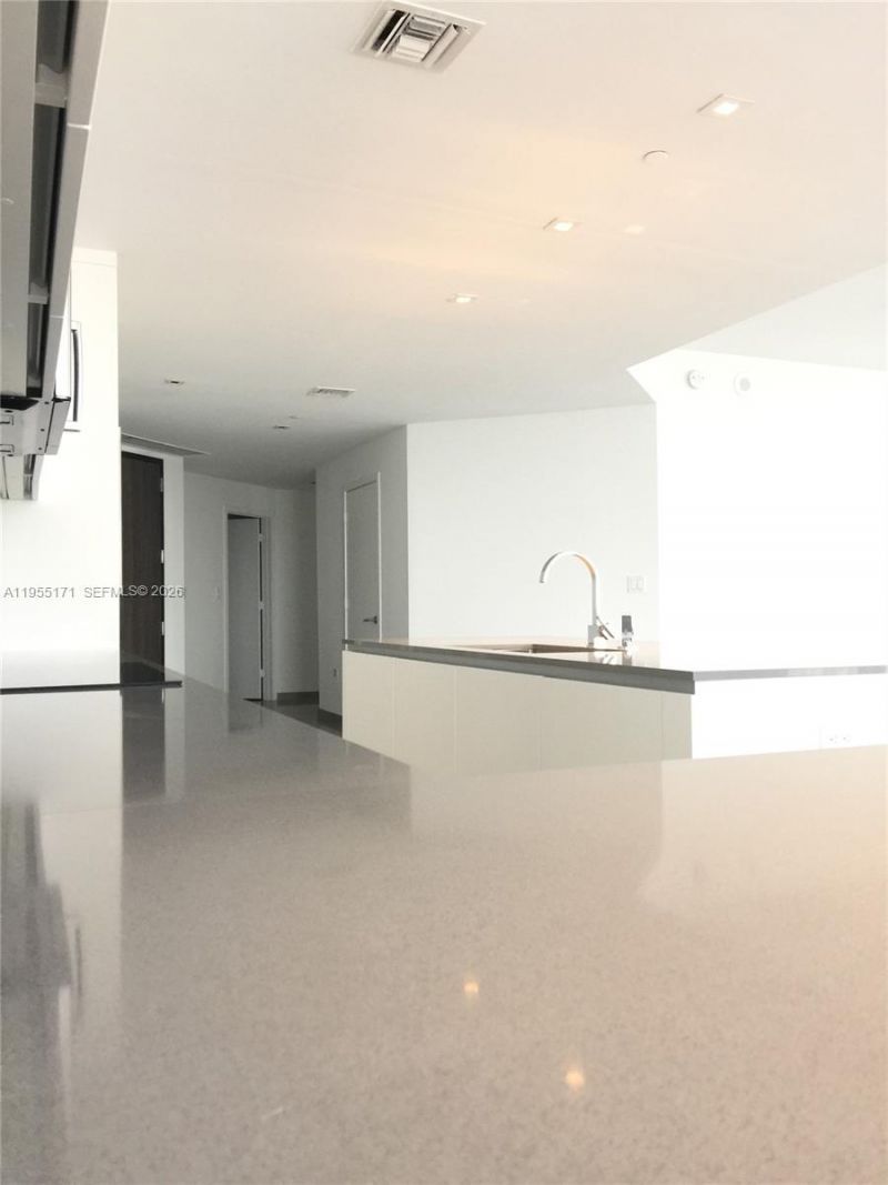 88 SW 7th St , Unit 3711, Miami, FL 33130 Photo