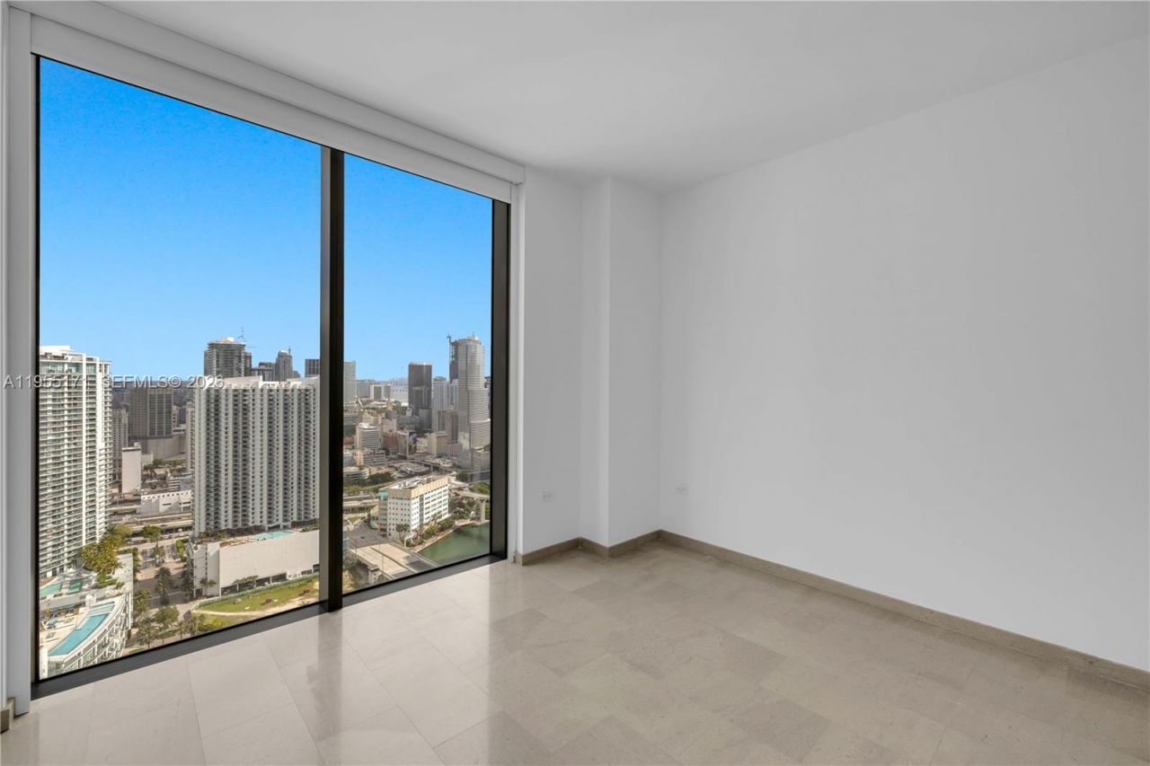 88 SW 7th St, Unit 3711, Miami, FL 33130 Photo