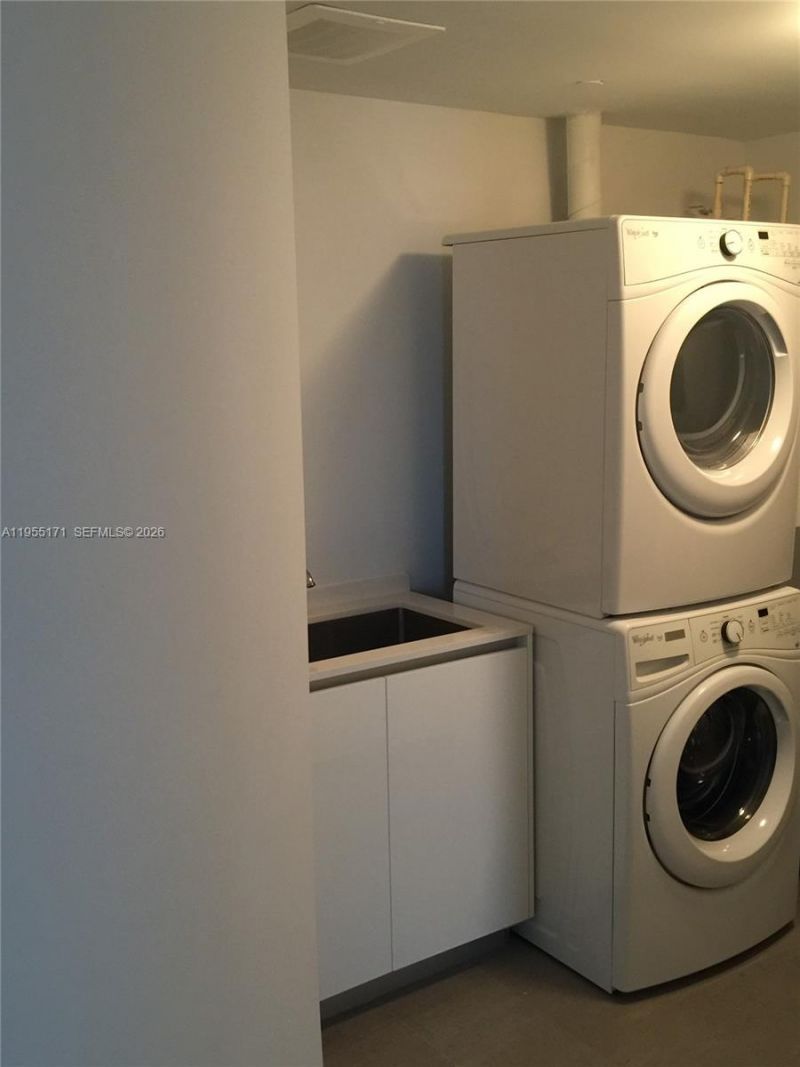 88 SW 7th St , Unit 3711, Miami, FL 33130 Photo