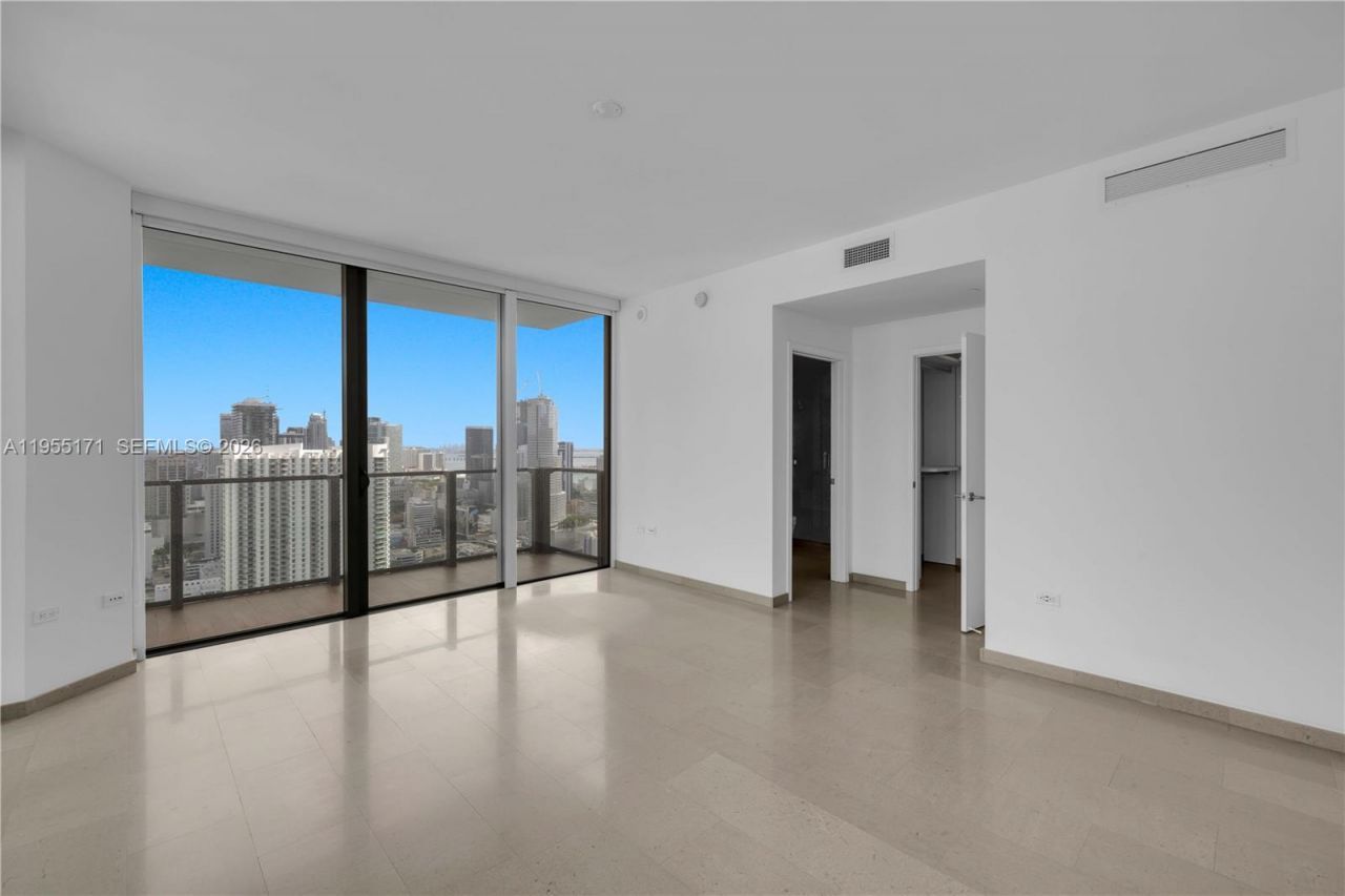 88 SW 7th St, Unit 3711, Miami, FL 33130 Photo