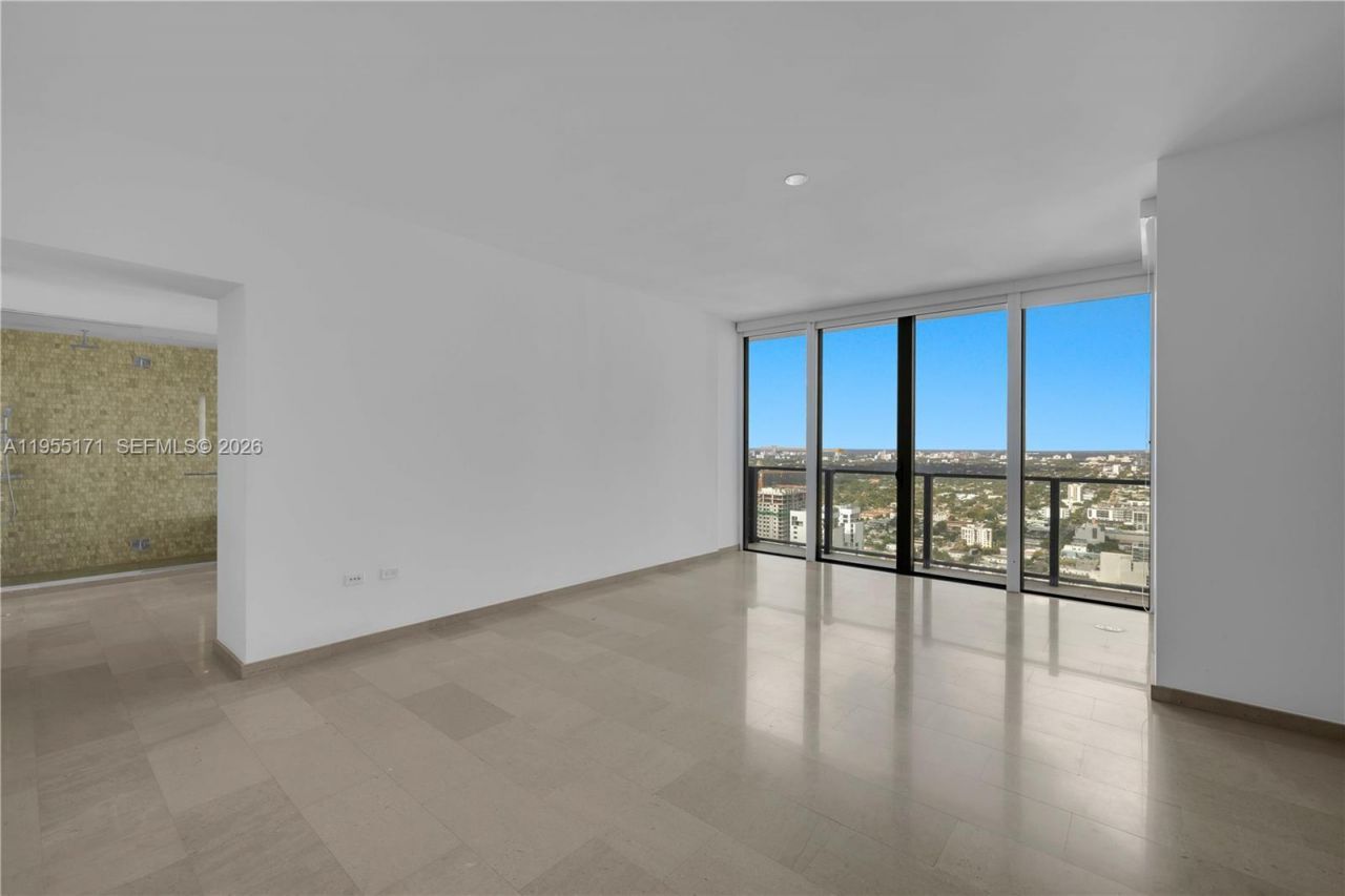 88 SW 7th St, Unit 3711, Miami, FL 33130 Photo