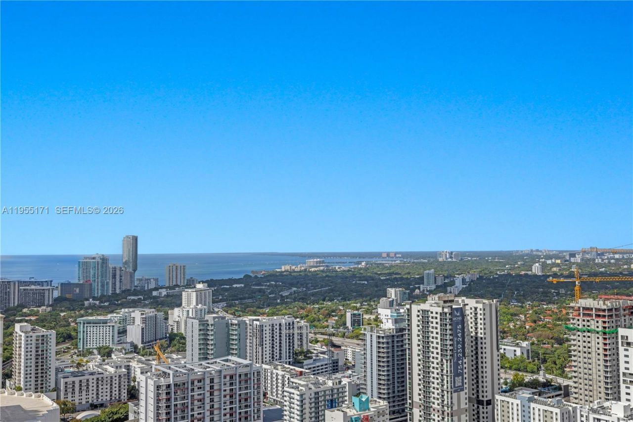 88 SW 7th St, Unit 3711, Miami, FL 33130 Photo