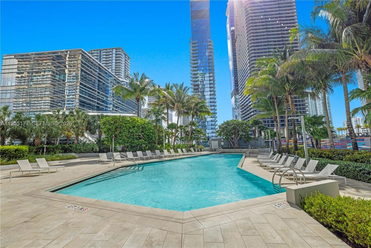 88 SW 7th St, Unit 3711, Miami, FL 33130 Photo