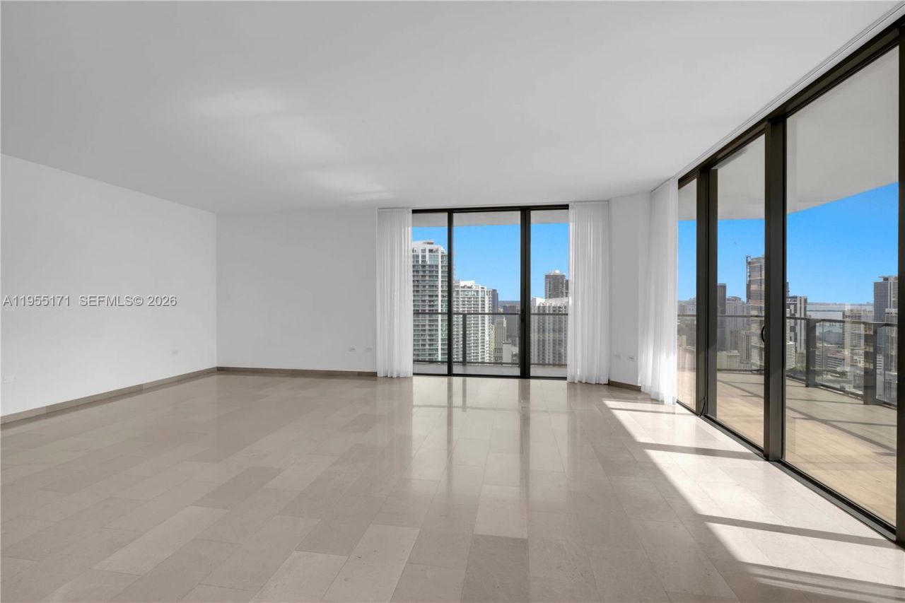 88 SW 7th St, Unit 3711, Miami, FL 33130 Photo