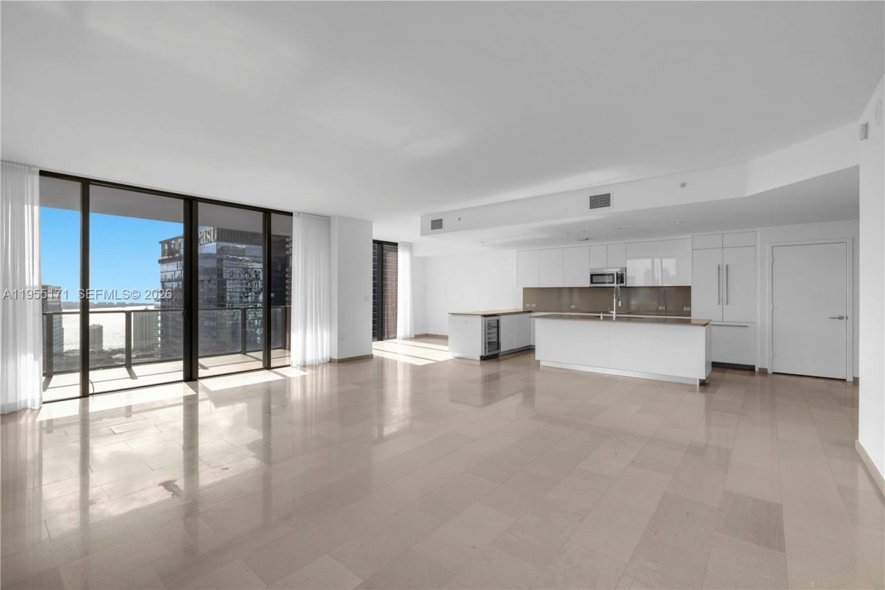 88 SW 7th St, Unit 3711, Miami, FL 33130 Photo