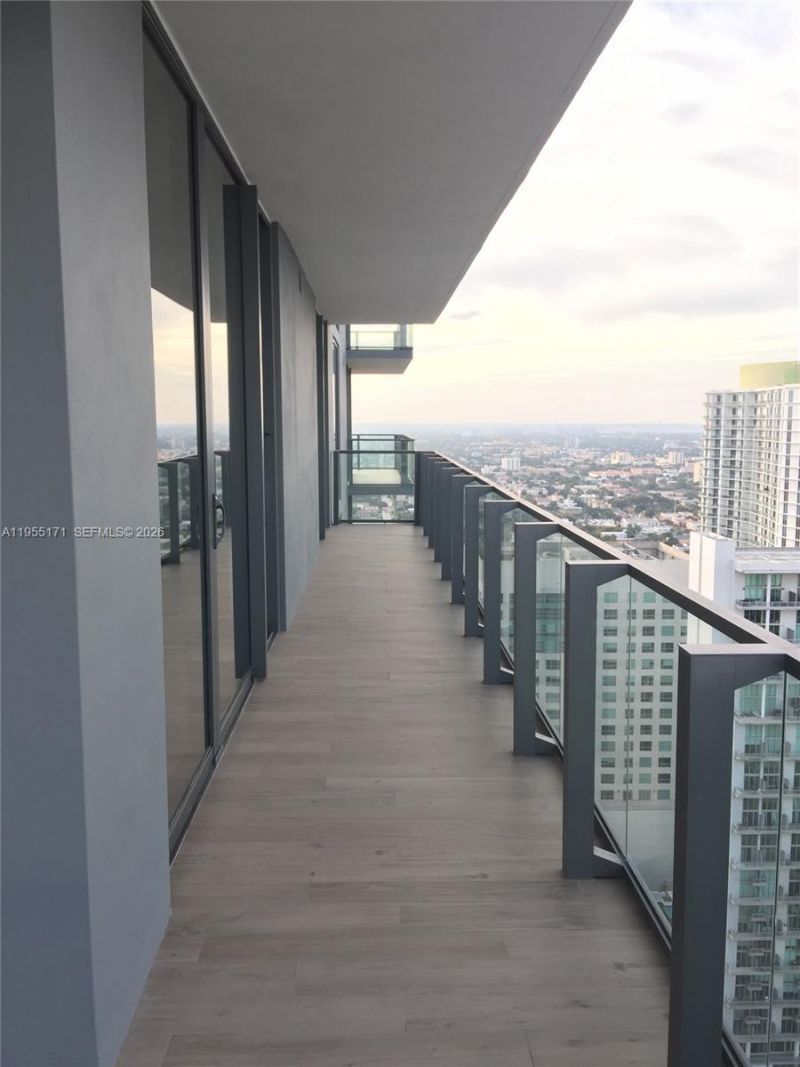 88 SW 7th St , Unit 3711, Miami, FL 33130 Photo