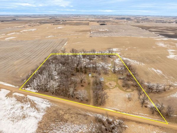 44652 423 Street, Windom, MN 56101
