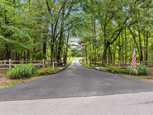 4930 W Twin Lakes Drive, Tyler, TX 75704