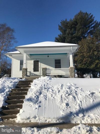 39 N Prince St, Millersville, PA 17551 Main Photo