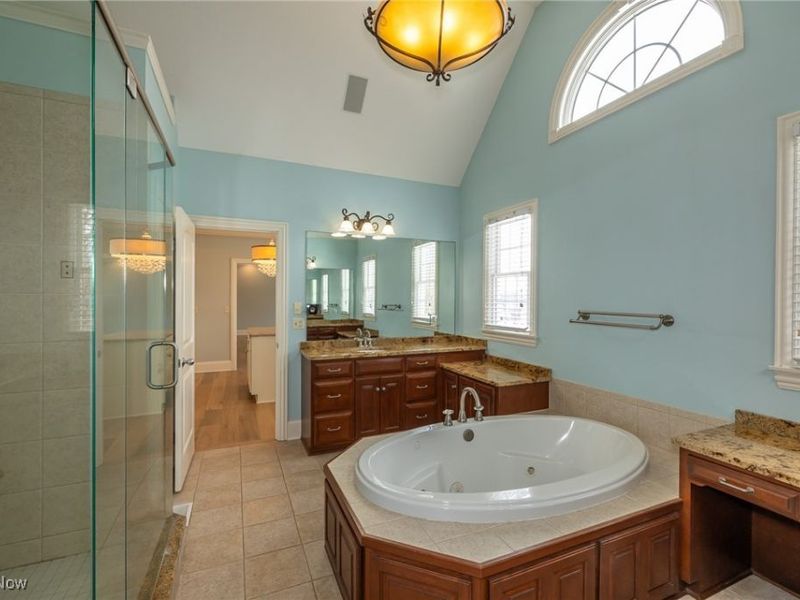 4025 Meadowvale Court, Akron, OH 44333 Photo 25