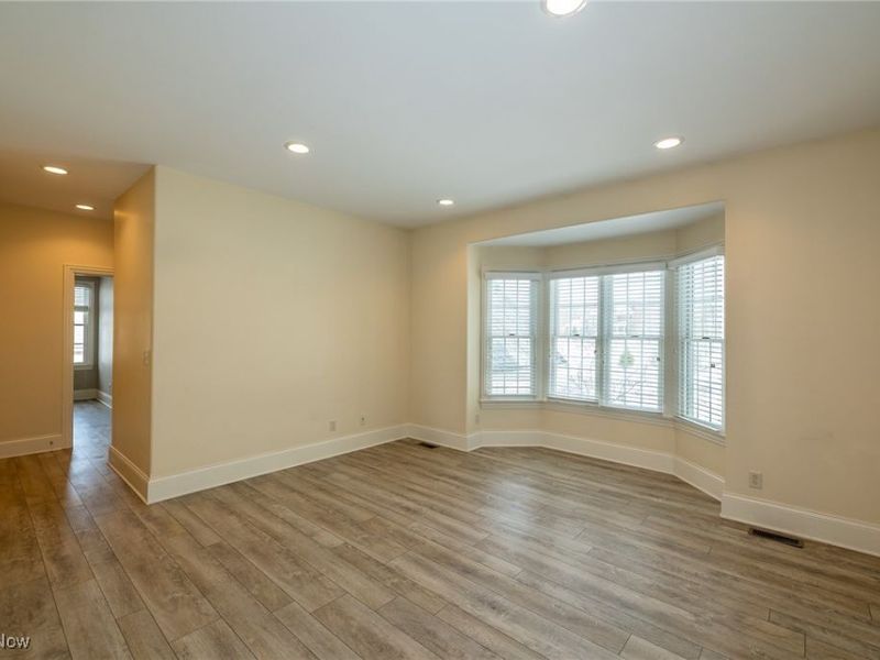 4025 Meadowvale Court, Akron, OH 44333 Photo 29