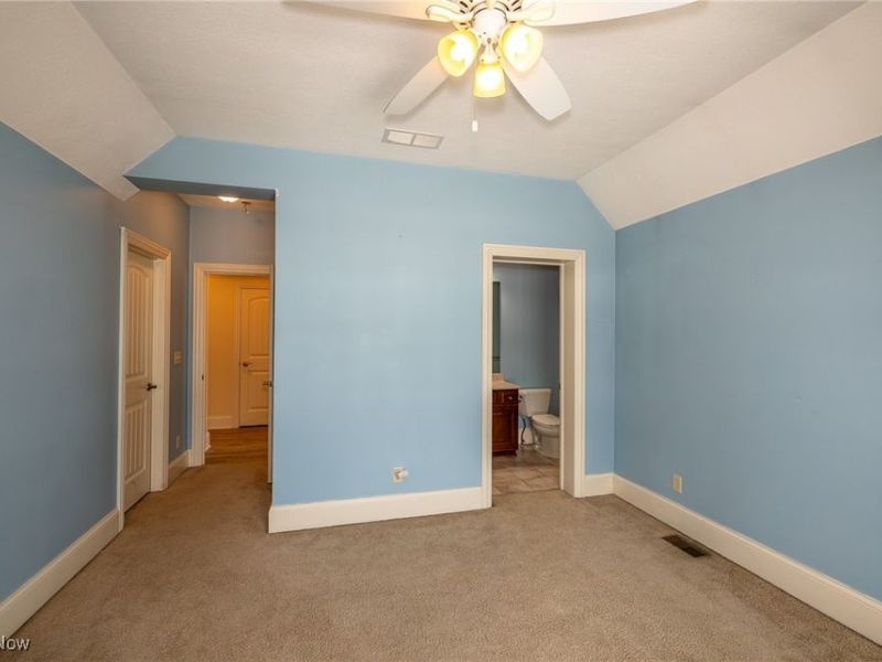 4025 Meadowvale Court, Akron, OH 44333 Photo 34