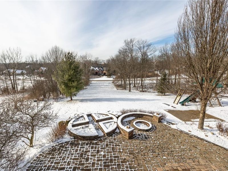 4025 Meadowvale Court, Akron, OH 44333 Photo 45