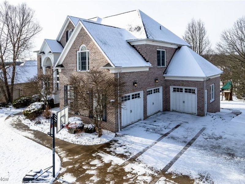 4025 Meadowvale Court, Akron, OH 44333 Photo 49