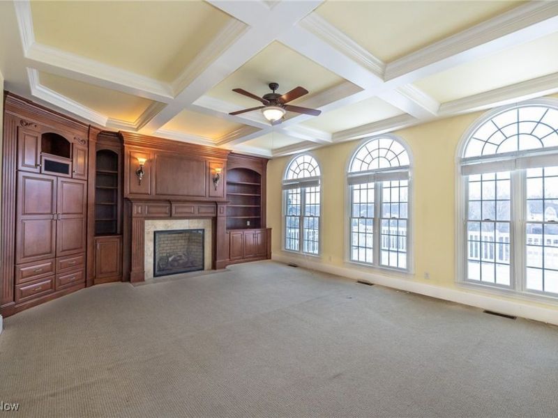 4025 Meadowvale Court, Akron, OH 44333 Photo 7