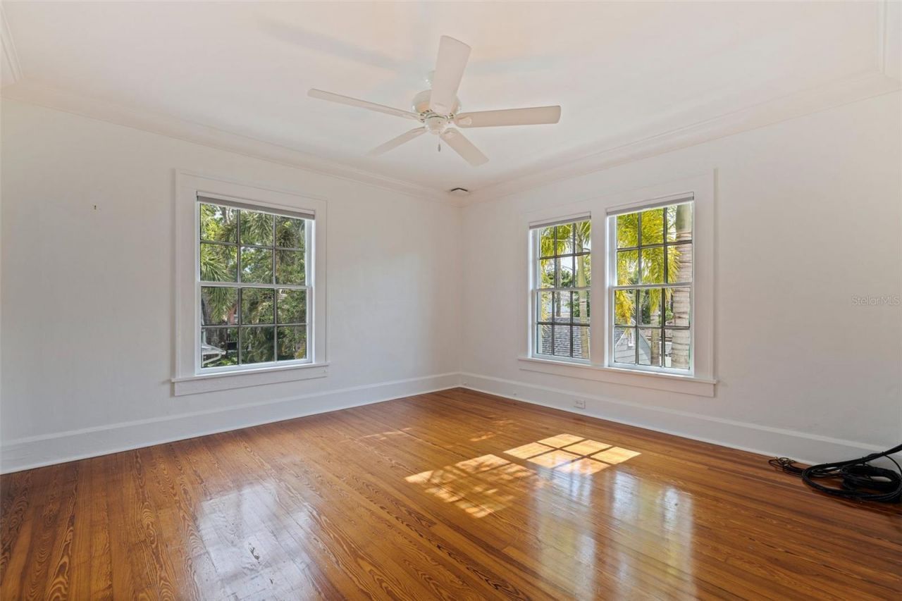 1920 Cherry Street Ne, Saint Petersburg, FL 33704 Photo