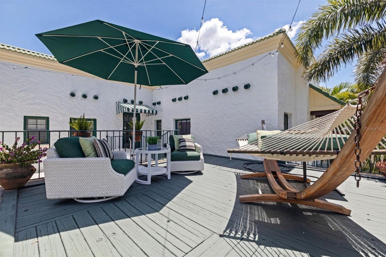 1920 Cherry Street Ne, Saint Petersburg, FL 33704 Photo