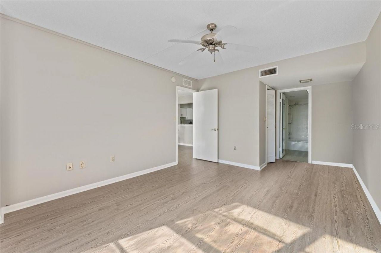 4900 Brittany Drive S, Unit 610, Saint Petersburg, FL 33715 Photo