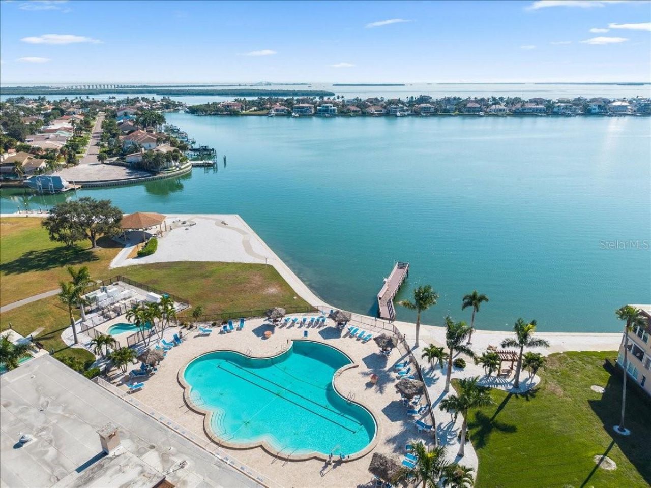4900 Brittany Drive S, Unit 610, Saint Petersburg, FL 33715 Photo