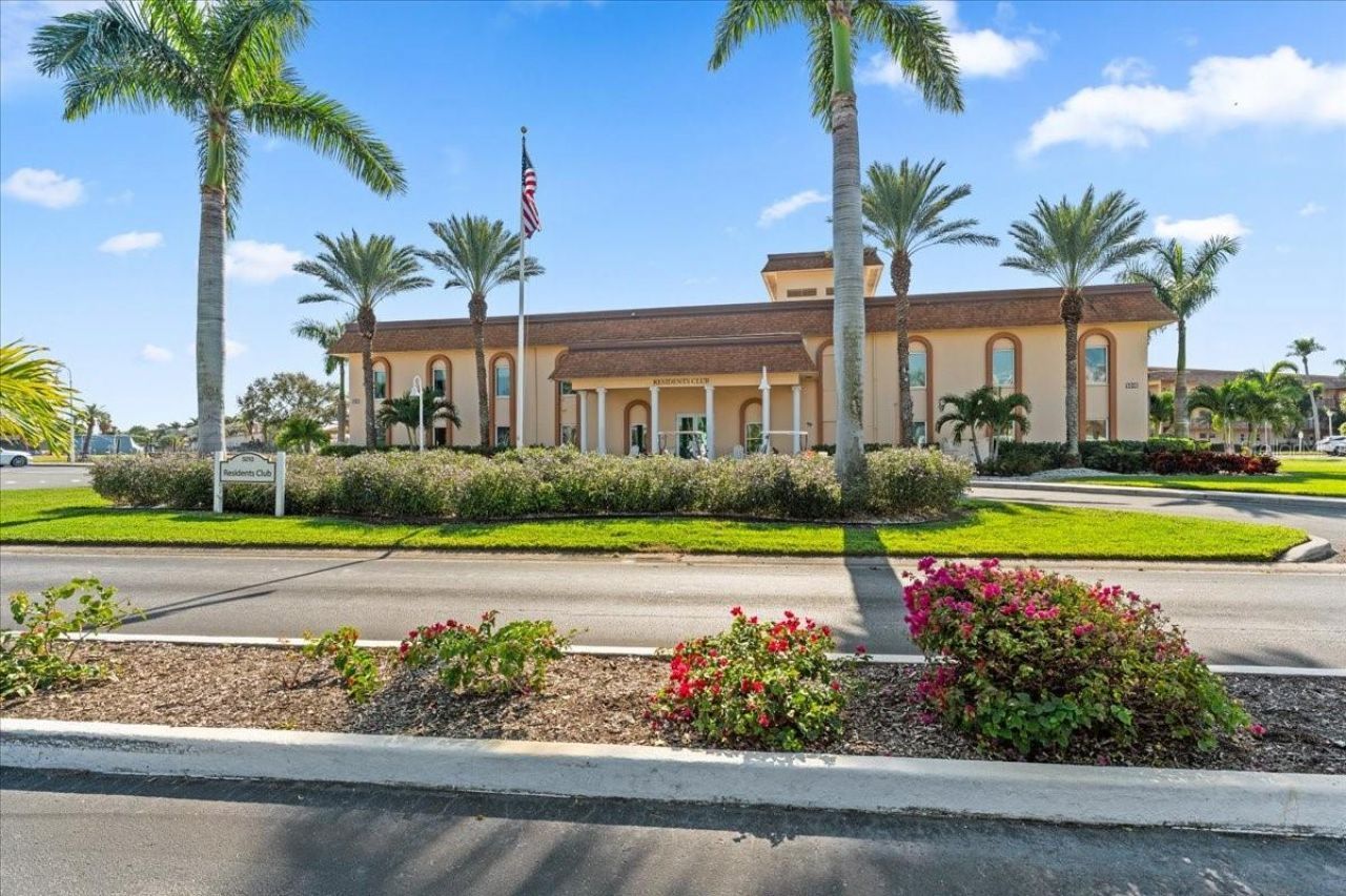 4900 Brittany Drive S, Unit 610, Saint Petersburg, FL 33715 Photo