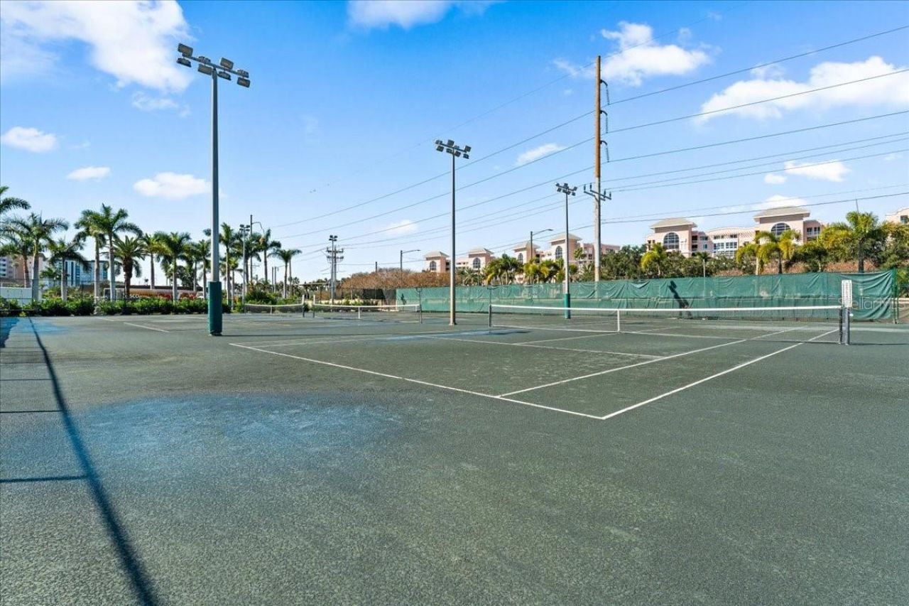 4900 Brittany Drive S, Unit 610, Saint Petersburg, FL 33715 Photo