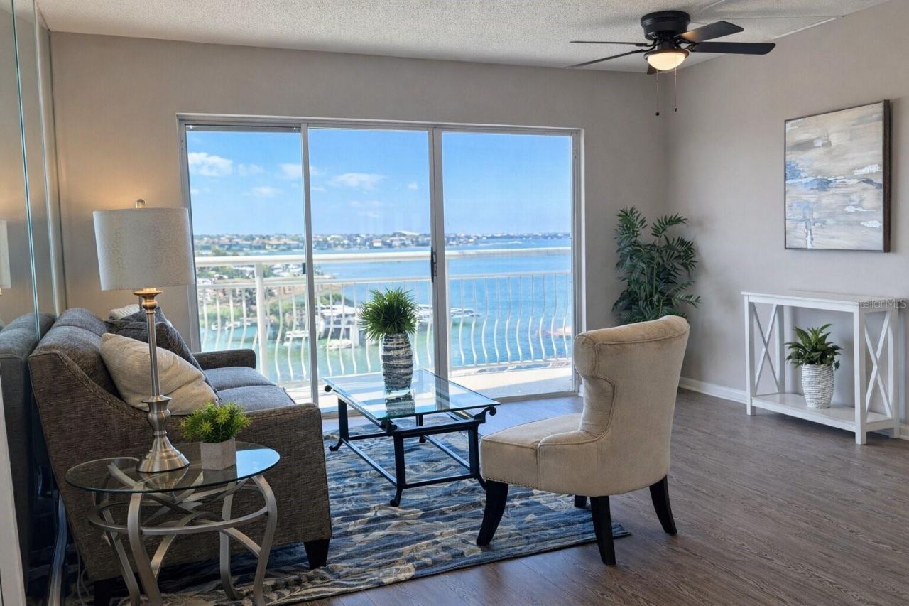 4900 Brittany Drive S, Unit 610, Saint Petersburg, FL 33715 Photo