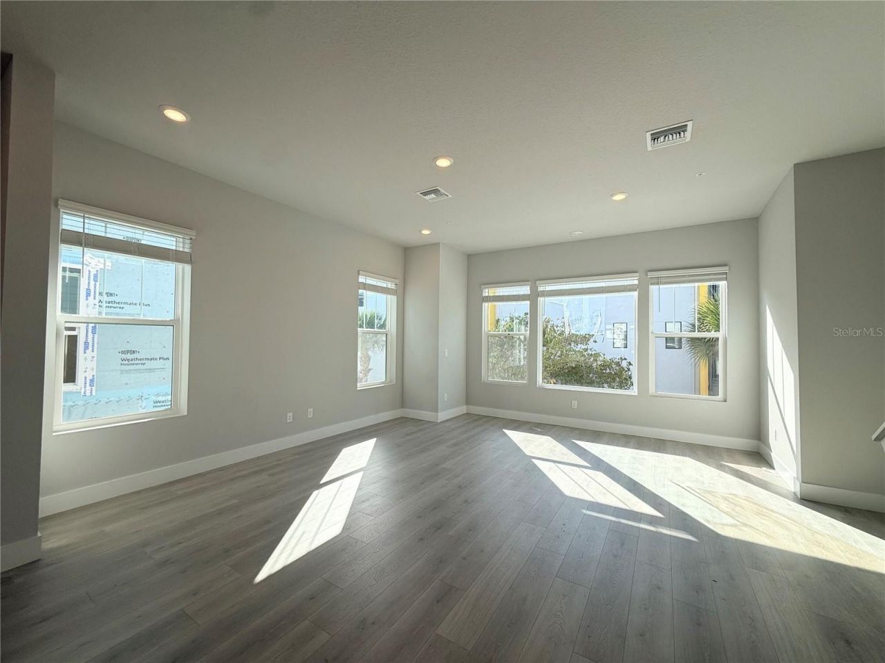 482 31st Way N, Saint Petersburg, FL 33713 Photo