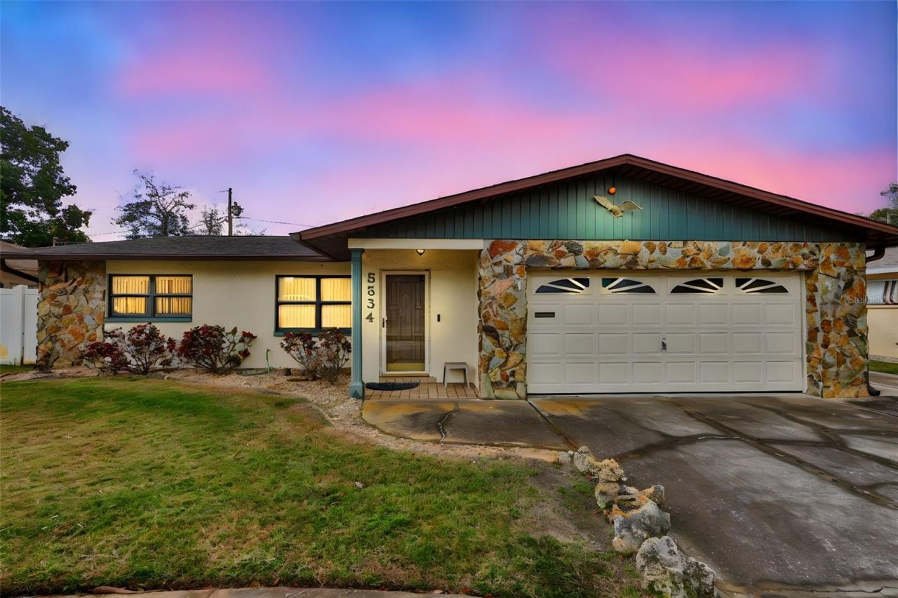 5534 22nd Avenue N, Saint Petersburg, FL 33710 Photo