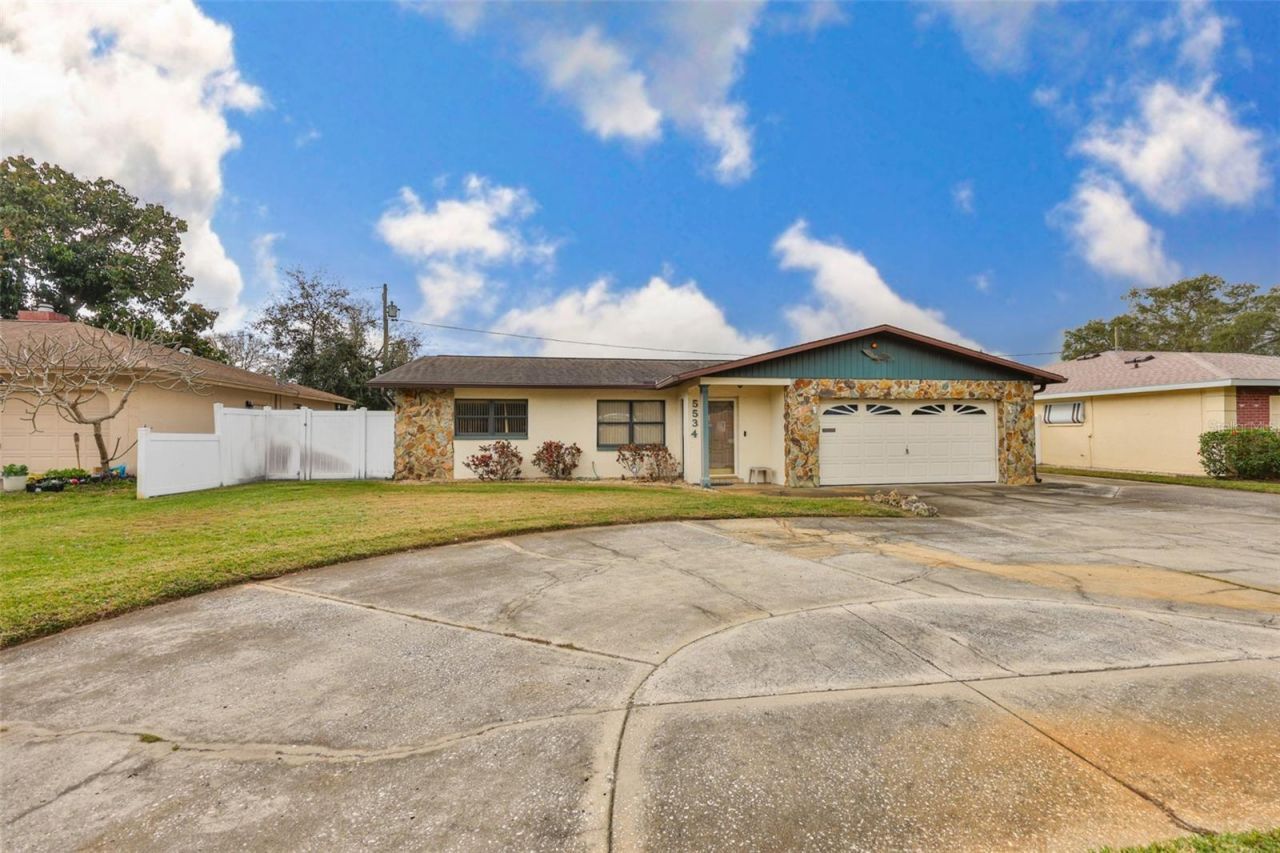 5534 22nd Avenue N, Saint Petersburg, FL 33710 Photo