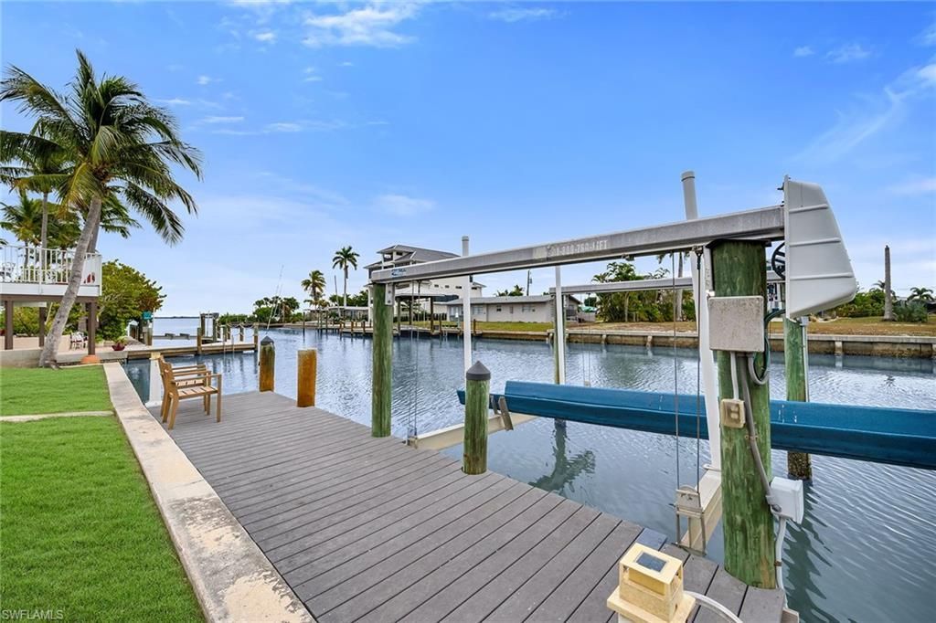 280 Ibis St, Fort Myers Beach, FL 33931 Photo