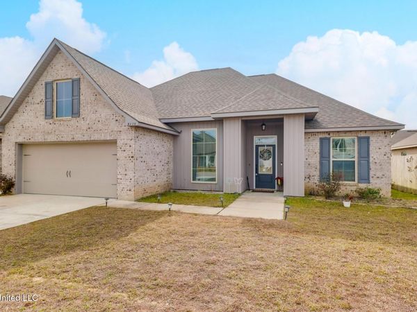 3725 Victor Lane, D'Iberville, MS 39540