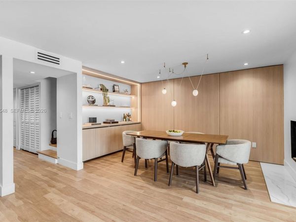 6611 SW 72nd St, Unit 38, South Miami, FL 33143