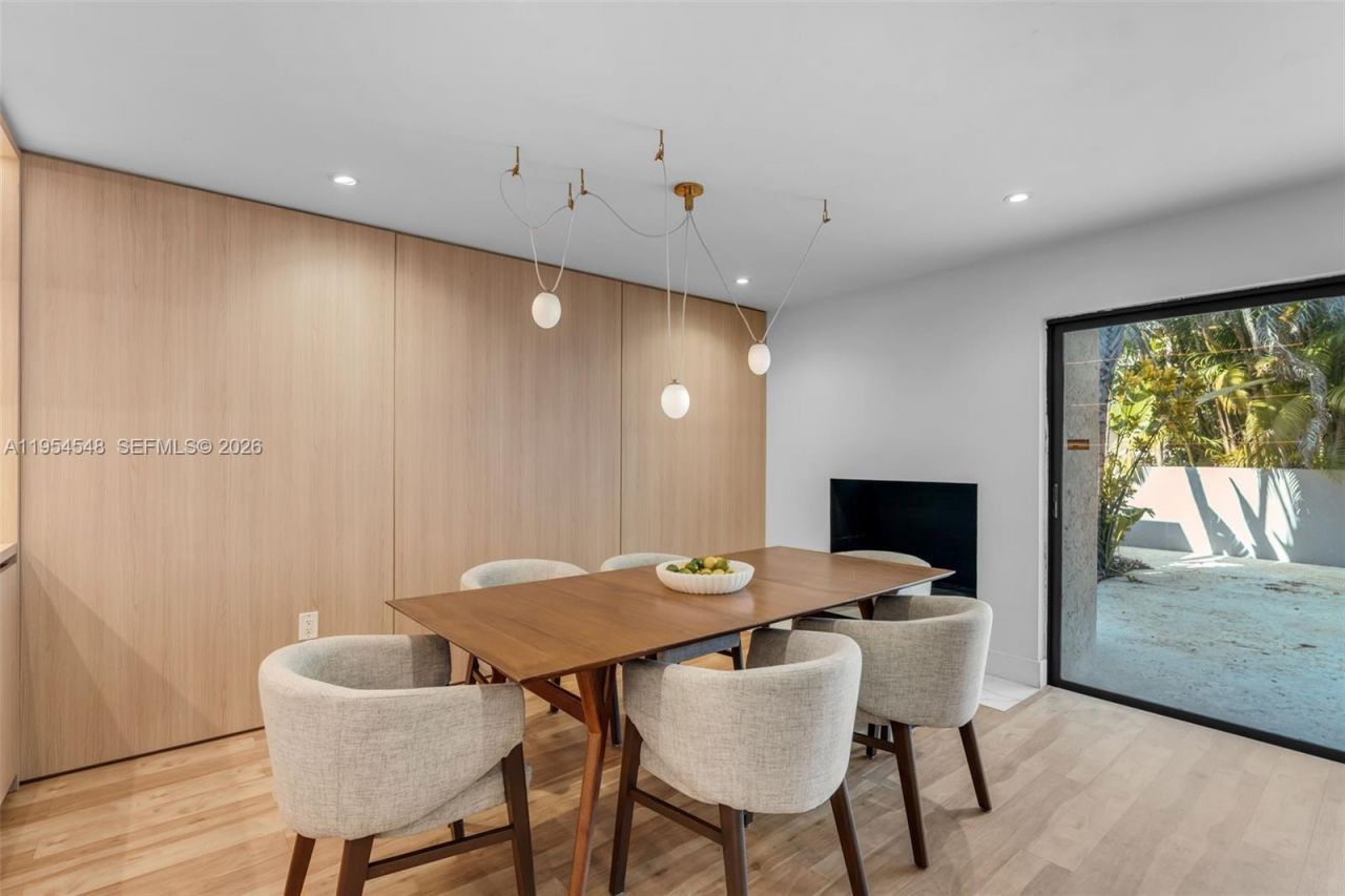 6611 SW 72nd St, Unit 38, South Miami, FL 33143 Photo