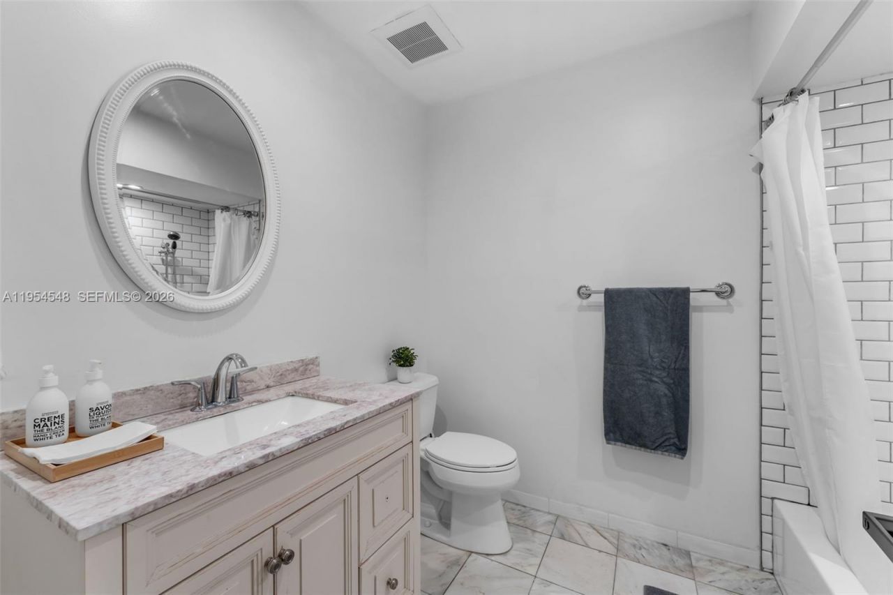 6611 SW 72nd St, Unit 38, South Miami, FL 33143 Photo