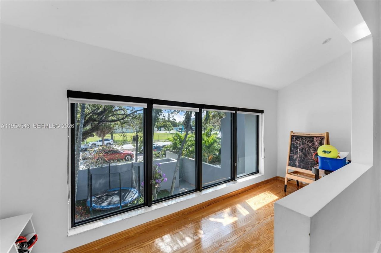 6611 SW 72nd St, Unit 38, South Miami, FL 33143 Photo