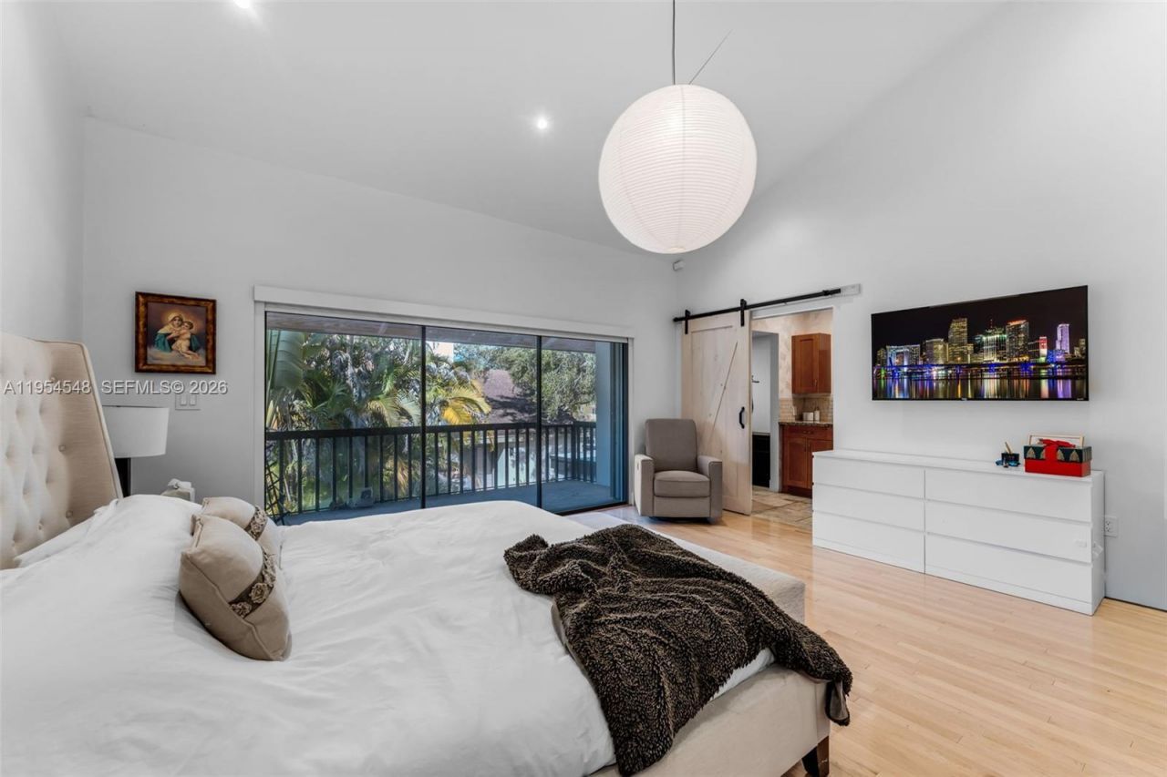 6611 SW 72nd St, Unit 38, South Miami, FL 33143 Photo