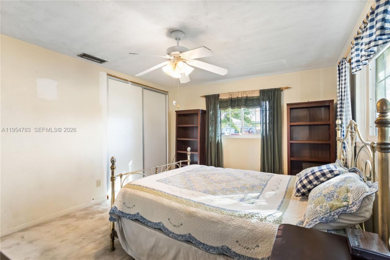 2201 NW 87th Ave, Pembroke Pines, FL 33024 Photo