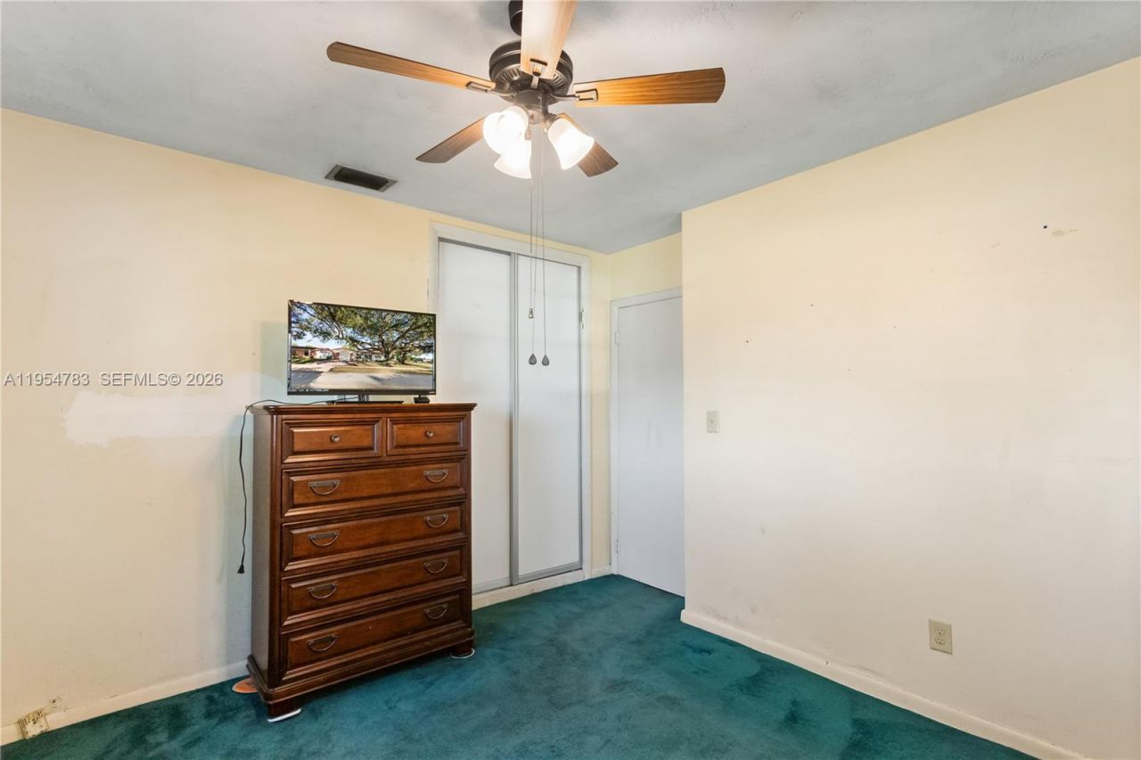 2201 NW 87th Ave, Pembroke Pines, FL 33024 Photo