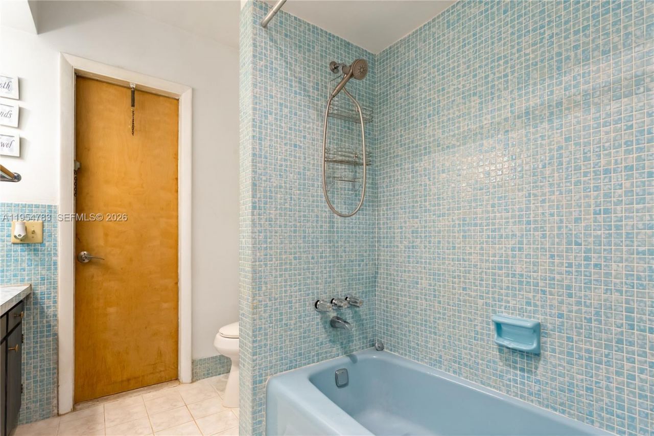 2201 NW 87th Ave, Pembroke Pines, FL 33024 Photo