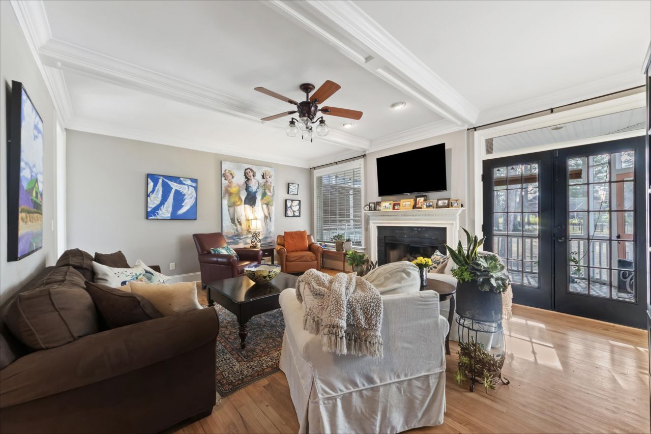 8704 E Fairway Woods Circle Photo 10