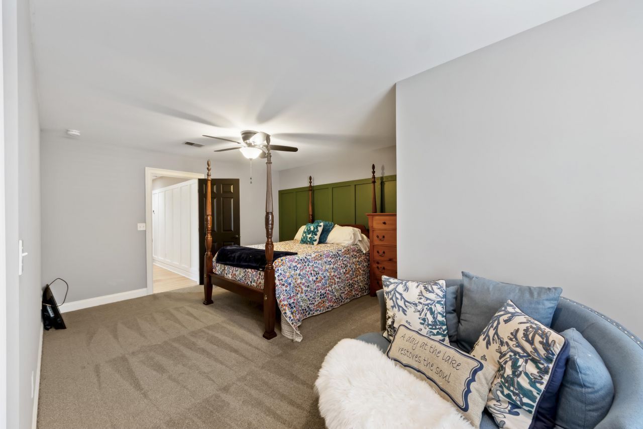 8704 E Fairway Woods Circle Photo 23