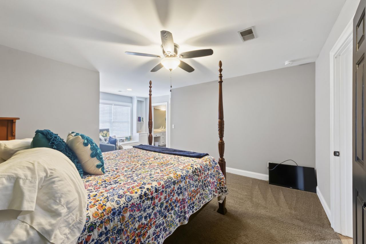 8704 E Fairway Woods Circle Photo 24