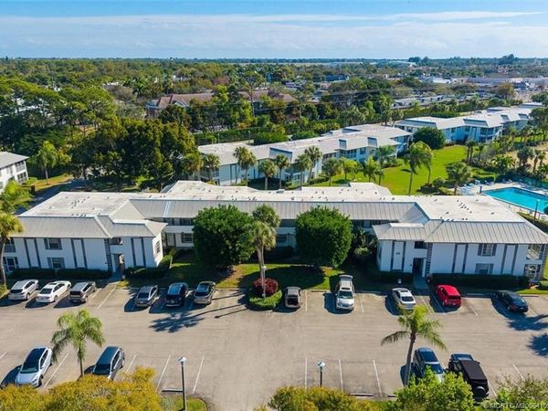 806 SE Central Parkway, Unit 6, Stuart, FL 34994