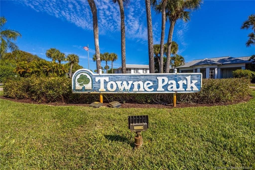 806 SE Central Parkway, Unit 6, Stuart, FL 34994 Photo