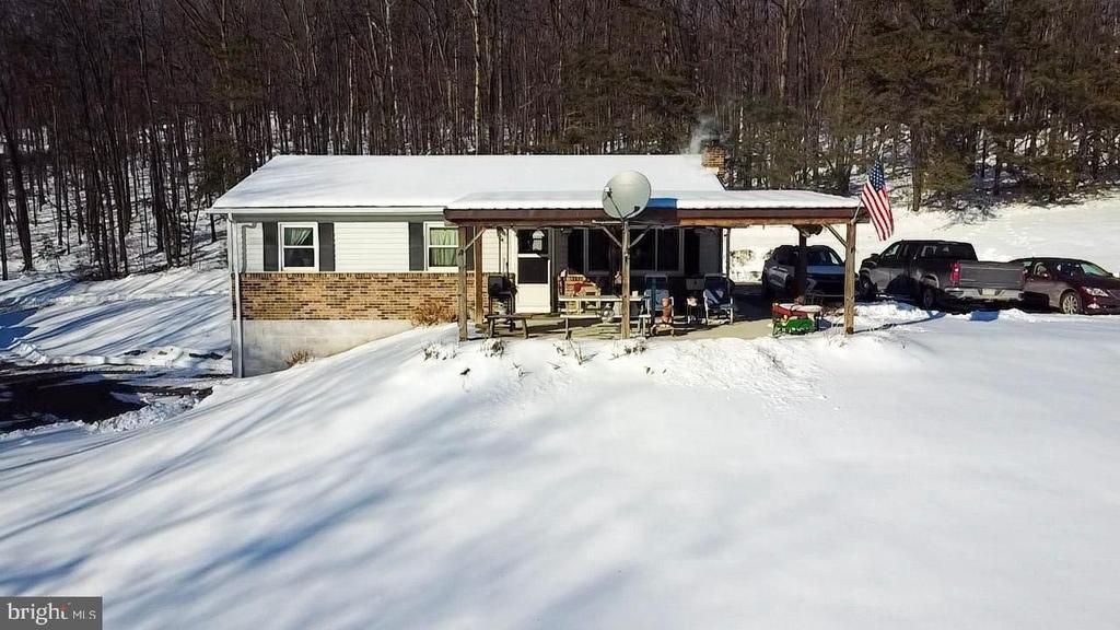 125 FAWN LANE, ELLIOTTSBURG, PA 17024