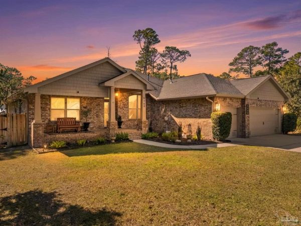 5469 North Shore Rd, Pensacola, FL 32507