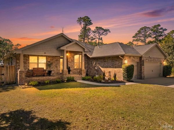 5469 North Shore Rd, Pensacola, FL 32507